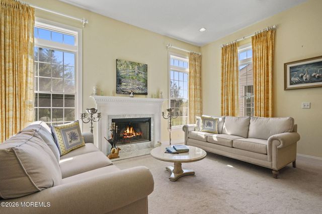 10 Rockingham Court, Manalapan, NJ 07726