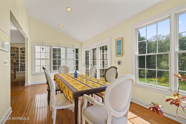 10 Rockingham Court, Manalapan, NJ 07726