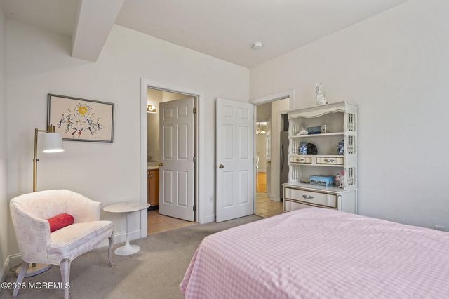 10 Rockingham Court, Manalapan, NJ 07726