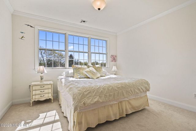 10 Rockingham Court, Manalapan, NJ 07726