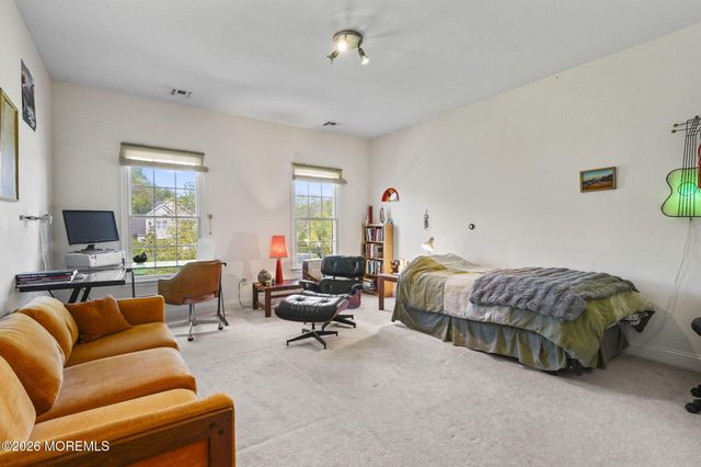 10 Rockingham Court, Manalapan, NJ 07726