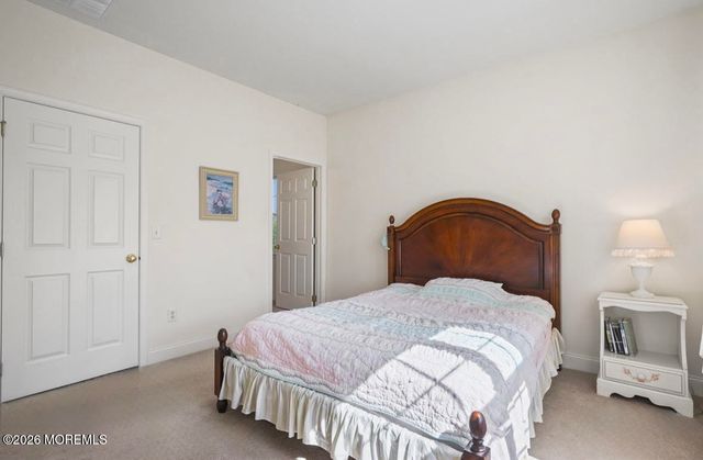 10 Rockingham Court, Manalapan, NJ 07726