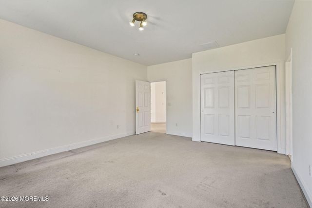 10 Rockingham Court, Manalapan, NJ 07726