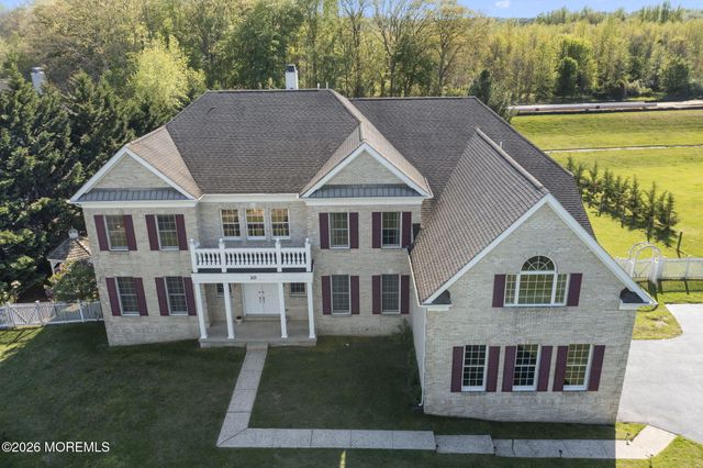 10 Rockingham Court, Manalapan, NJ 07726