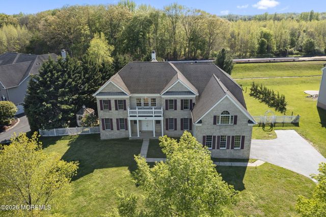 10 Rockingham Court, Manalapan, NJ 07726