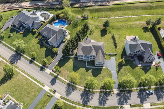 10 Rockingham Court, Manalapan, NJ 07726