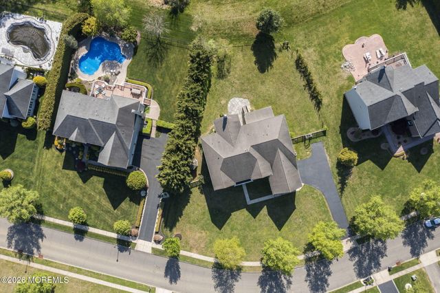 10 Rockingham Court, Manalapan, NJ 07726