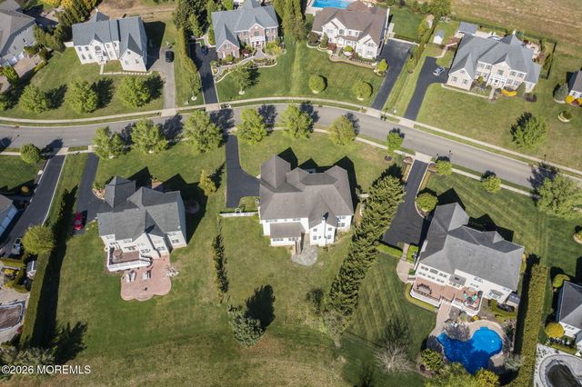 10 Rockingham Court, Manalapan, NJ 07726