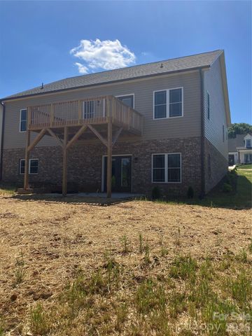 4952 Southview Drive, Hickory, NC 28602