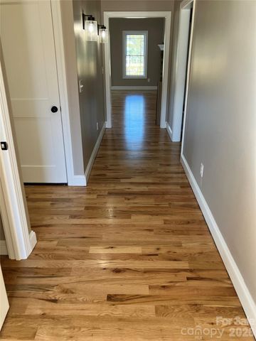 4952 Southview Drive, Hickory, NC 28602