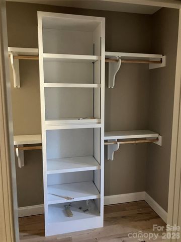 4952 Southview Drive, Hickory, NC 28602