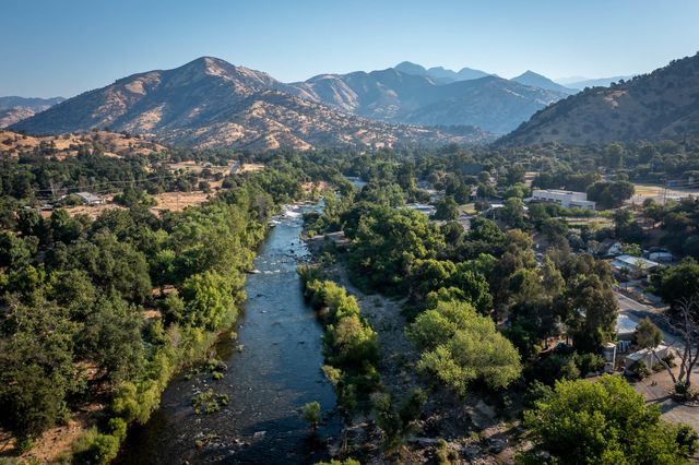 41811 Sierra Drive, Three Rivers, CA 93271