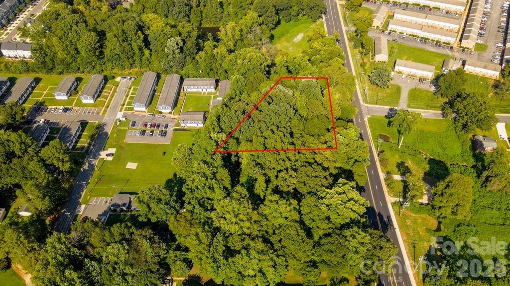 1800 West Boulevard, Charlotte, NC 28208
