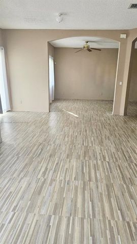 10161 SW 21st St, Miramar, FL 33025