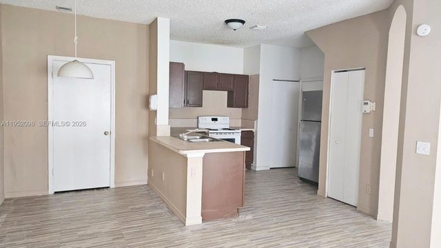 10161 SW 21st St, Miramar, FL 33025