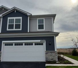 25747 W Yorkshire Drive, Plainfield, IL 60544