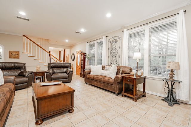 327 Forest Lane, Gun Barrel City, TX 75156