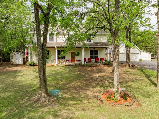 327 Forest Lane, Gun Barrel City, TX 75156