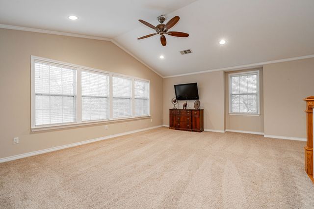 327 Forest Lane, Gun Barrel City, TX 75156