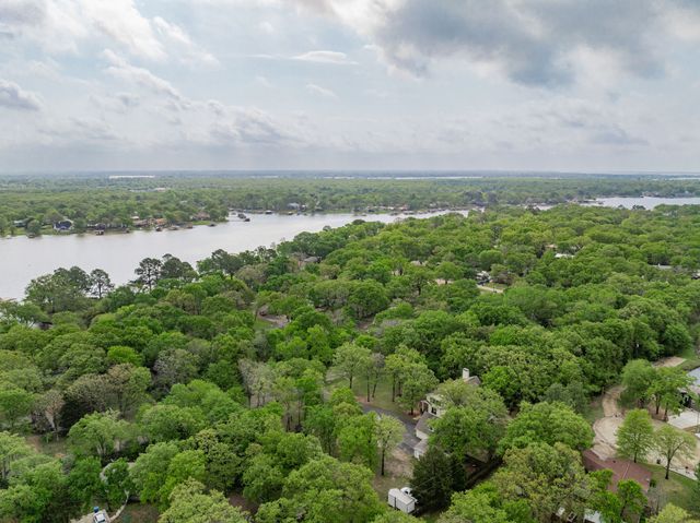 327 Forest Lane, Gun Barrel City, TX 75156