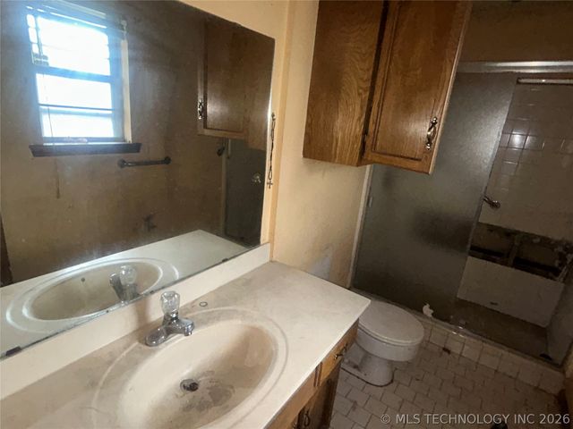 306 E 24th Court, Owasso, OK 74055