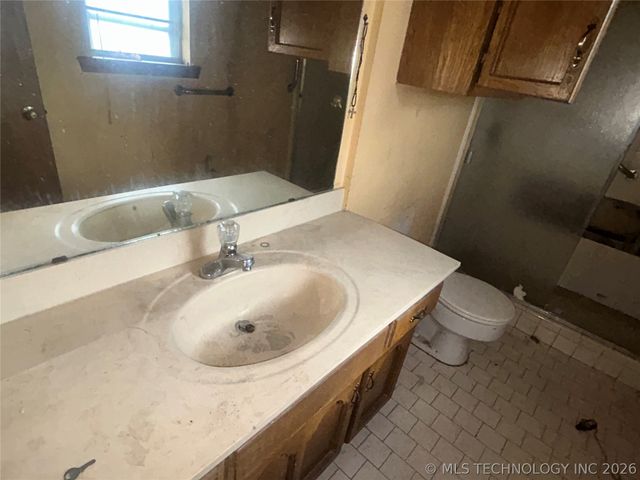 306 E 24th Court, Owasso, OK 74055