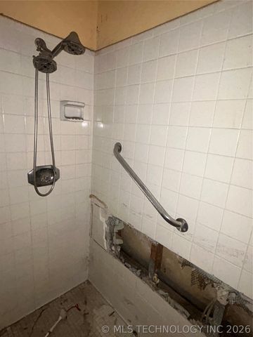 306 E 24th Court, Owasso, OK 74055