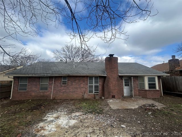 306 E 24th Court, Owasso, OK 74055