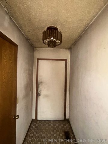 306 E 24th Court, Owasso, OK 74055