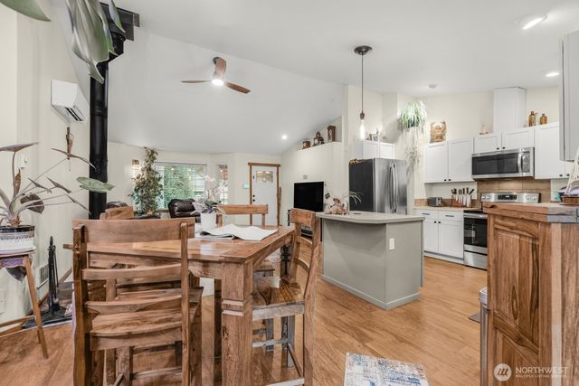 18305 Parkcrest Court SE, Yelm, WA 98597