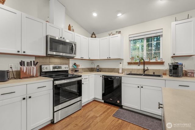 18305 Parkcrest Court SE, Yelm, WA 98597