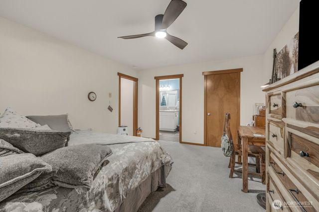 18305 Parkcrest Court SE, Yelm, WA 98597