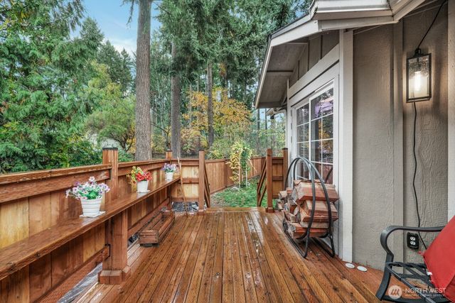 18305 Parkcrest Court SE, Yelm, WA 98597