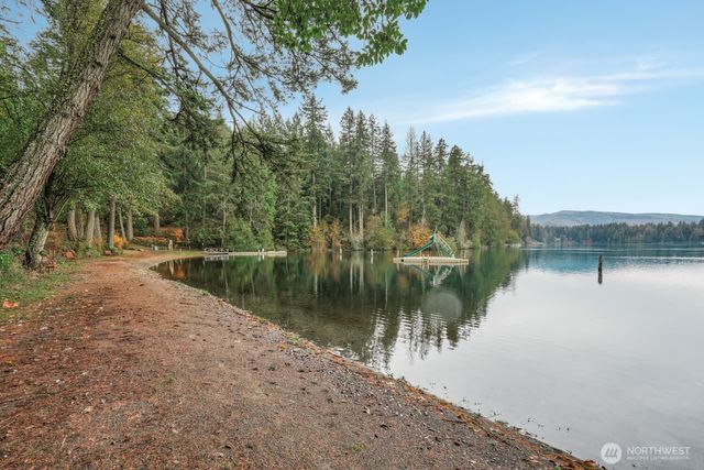 18305 Parkcrest Court SE, Yelm, WA 98597