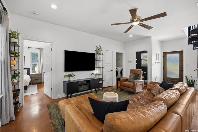 4105 Summit Hurst, New Braunfels, TX 78132