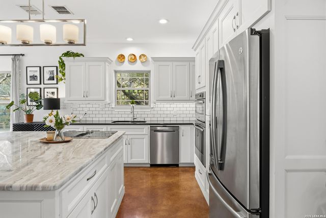 4105 Summit Hurst, New Braunfels, TX 78132