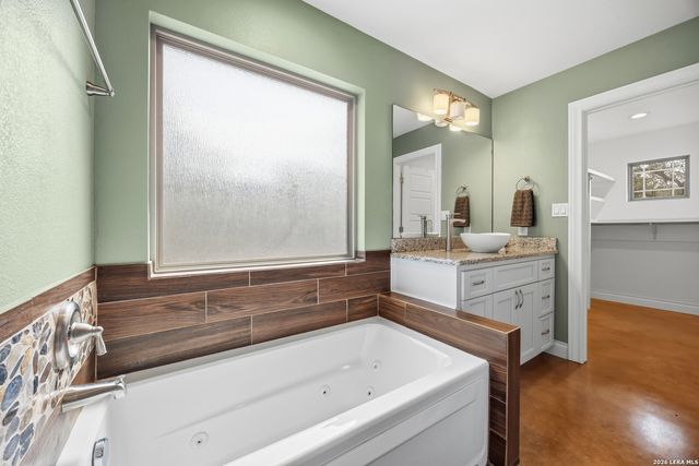 4105 Summit Hurst, New Braunfels, TX 78132