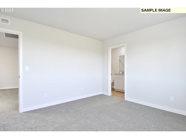 1171 PARKSIDE Ave, Woodburn, OR 97071