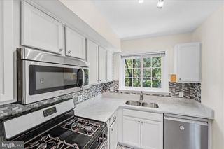 3226 GUNSTON RD, Alexandria, VA 22302