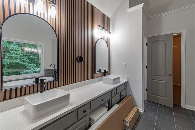 227 Scenic View Lane, Stone Mountain, GA 30087