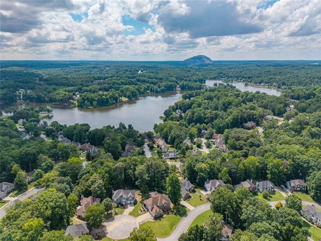 227 Scenic View Lane, Stone Mountain, GA 30087