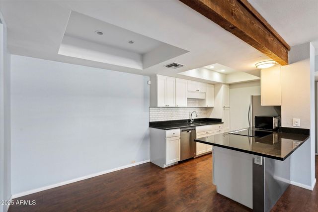 7557 N Dreamy Draw Drive Unit 226, Phoenix, AZ 85020