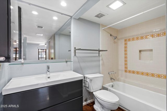 7557 N Dreamy Draw Drive Unit 226, Phoenix, AZ 85020