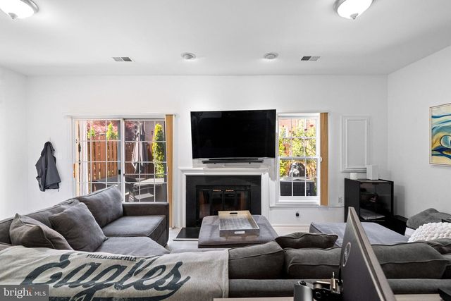2237 KINGS GARDEN WAY, Falls Church, VA 22043