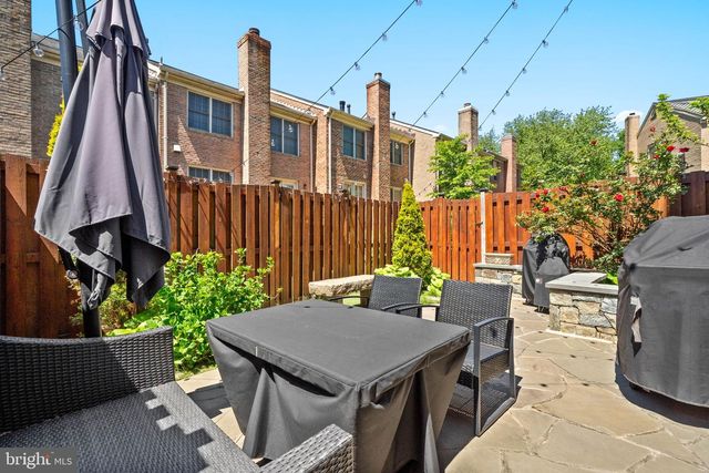 2237 KINGS GARDEN WAY, Falls Church, VA 22043