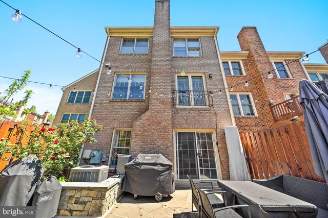 2237 KINGS GARDEN WAY, Falls Church, VA 22043
