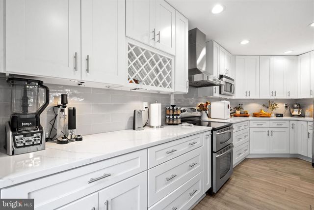 2237 KINGS GARDEN WAY, Falls Church, VA 22043