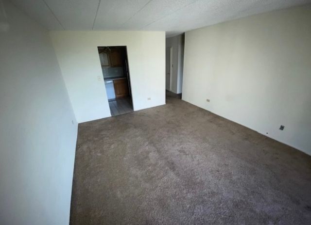 9098 W Terrace Drive 4L, Niles, IL 60714