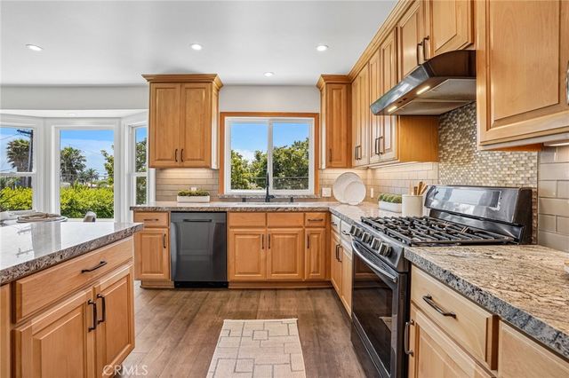 522 S Francisca Avenue, Redondo Beach, CA 90277