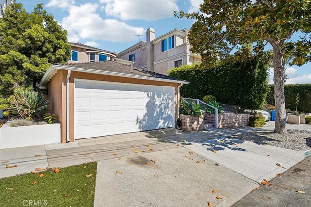 522 S Francisca Avenue, Redondo Beach, CA 90277